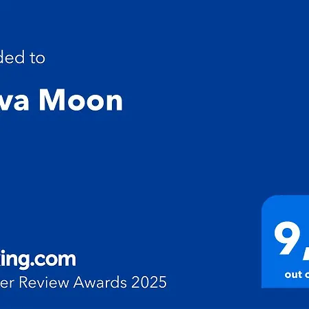 Moon * Oliva