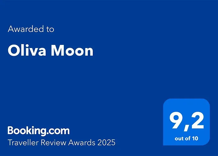 Moon * Oliva